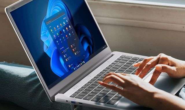 Notebook Windows 11 offerta Amazon