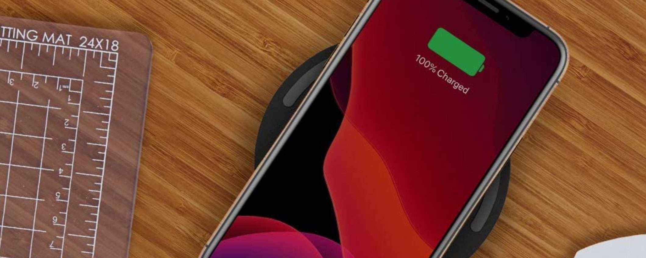 Ricarica il tuo smartphone con questo tappetino wireless in offerta