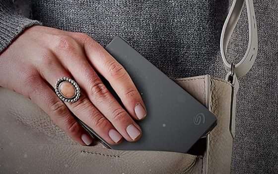 Hard Disk esterno 2TB: capiente e portatile, quasi a metà prezzo