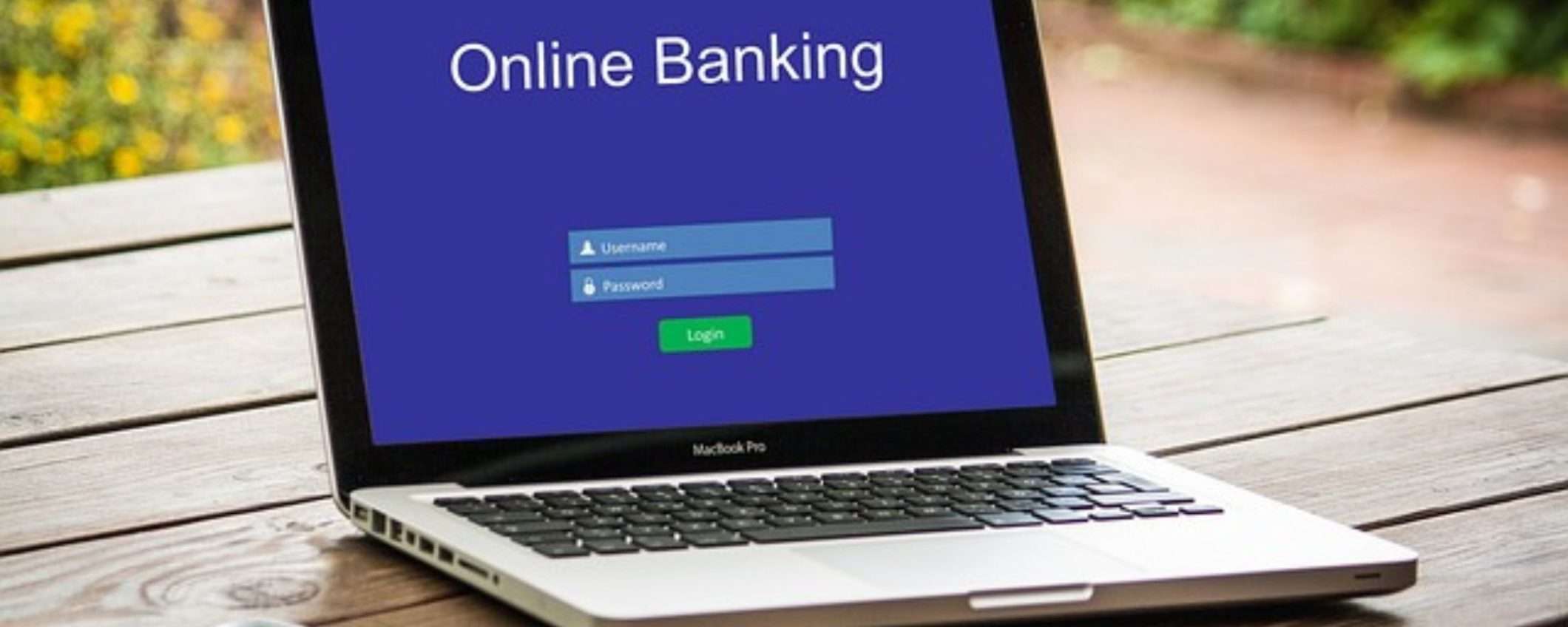 Finom, il digital banking per professionisti e PMI