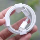 Apple: UE dice no alle limitazioni della USB-C su iPhone