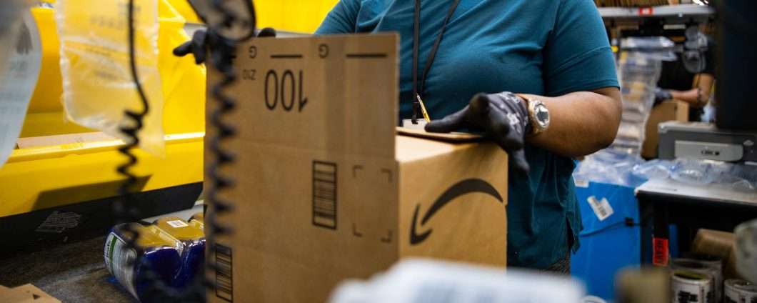 Amazon: IA per trovare i prodotti danneggiati