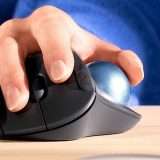 Mouse Logitech ergonomico e confortevole: doppia offerta Amazon
