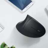 Mouse verticale confortevole e preciso a meno di 18 euro su Amazon