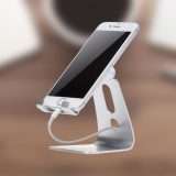 Supporto regolabile per smartphone: comodo ed essenziale, a meno di 10 euro