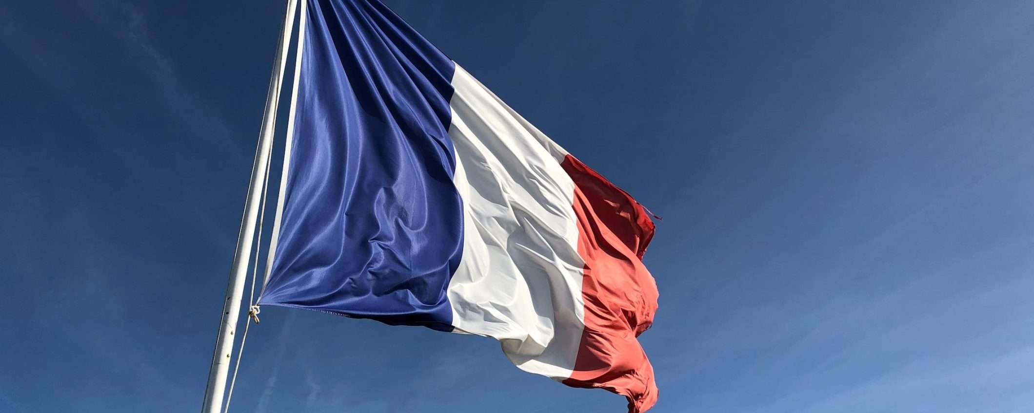 Francia: spionaggio dei cittadini a norma di legge
