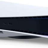 PlayStation 5 Standard Edition a 449 euro tornata disponibile su Amazon