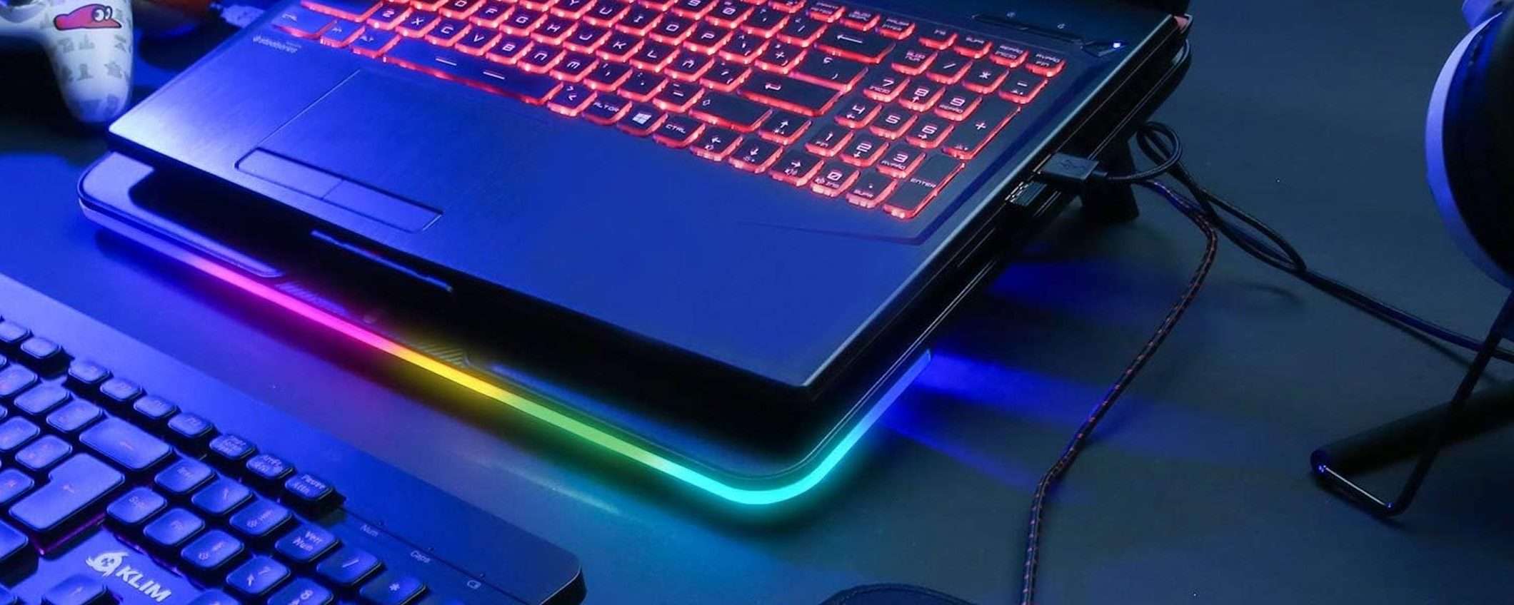 Tieni il notebook fresco con la base KLIM Aurora (-52%)