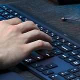 Crolla il prezzo di Logitech MX Keys S: -36% sulla tastiera