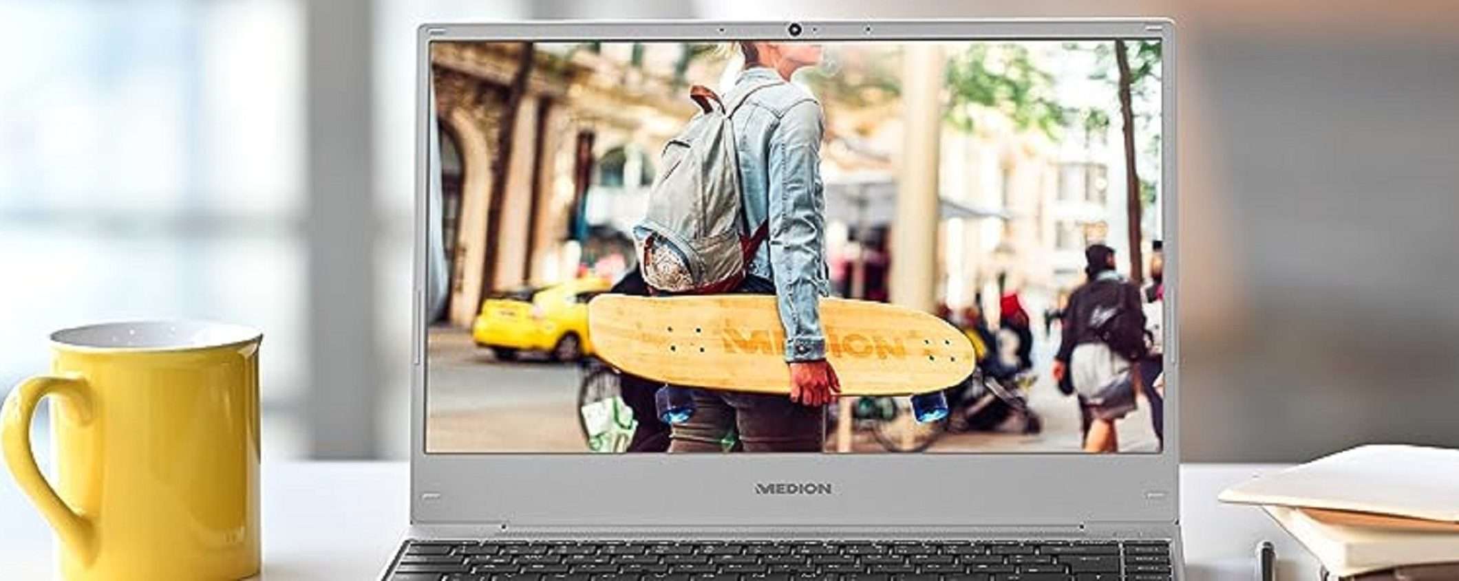 Notebook Medion AKOYA con Intel i5 12esima generazione e 8/128GB a soli 329€