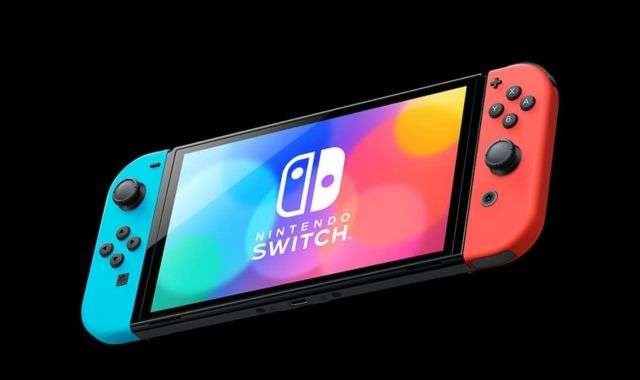Nintendo Switch OLED blu rossa