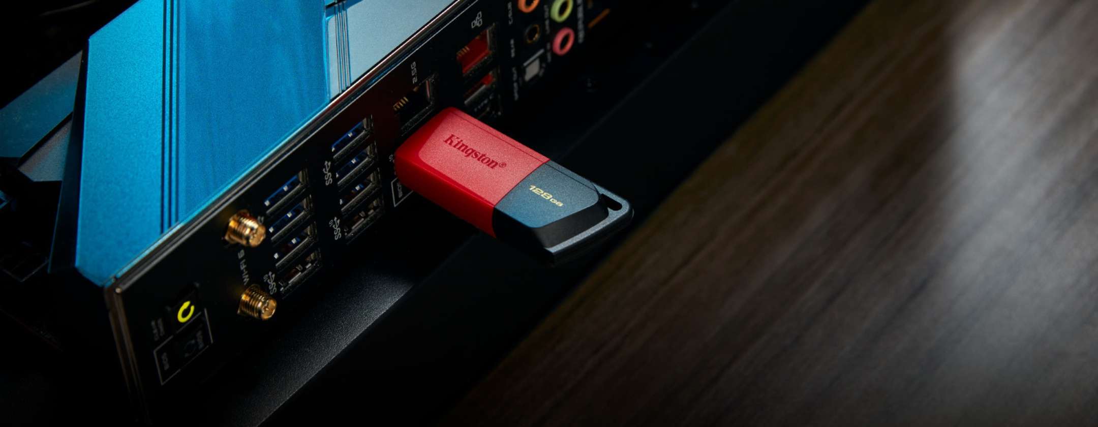 128 GB High Performance USB Flash Drive for a gift price