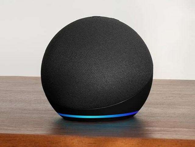 Lo smart speaker Echo Show 5 di quinta generazione con Alexa