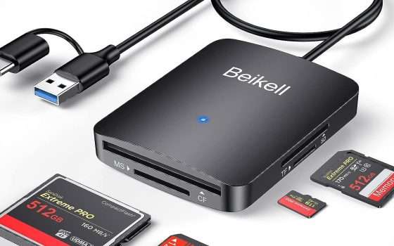 Lettore 4-in-1 con doppio connettore: crolla il prezzo