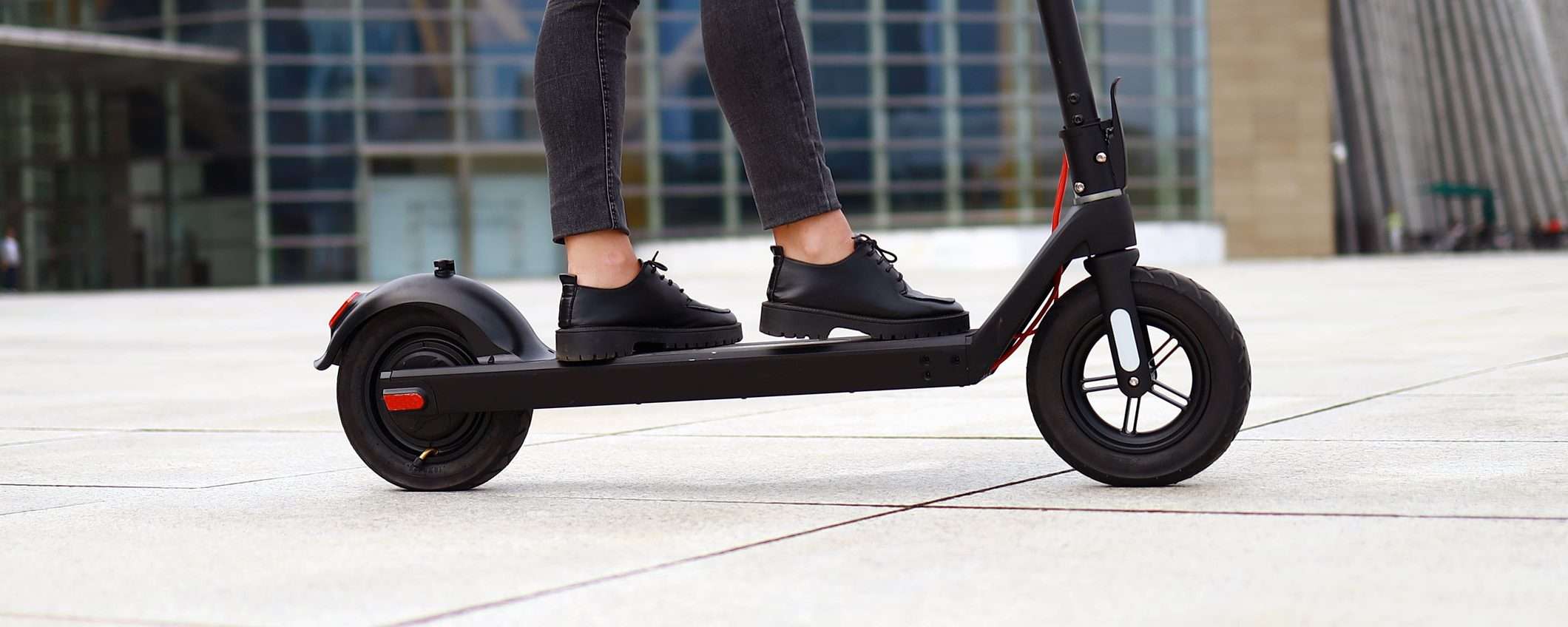 Assicurazione anche per monopattini e bici elettriche