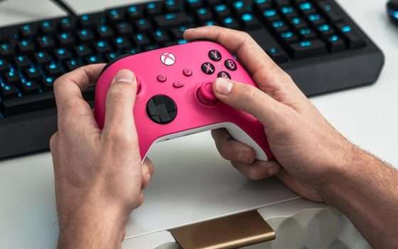 Controller Wireless Xbox: la colorazione Deep Pink al suo MINIMO STORICO