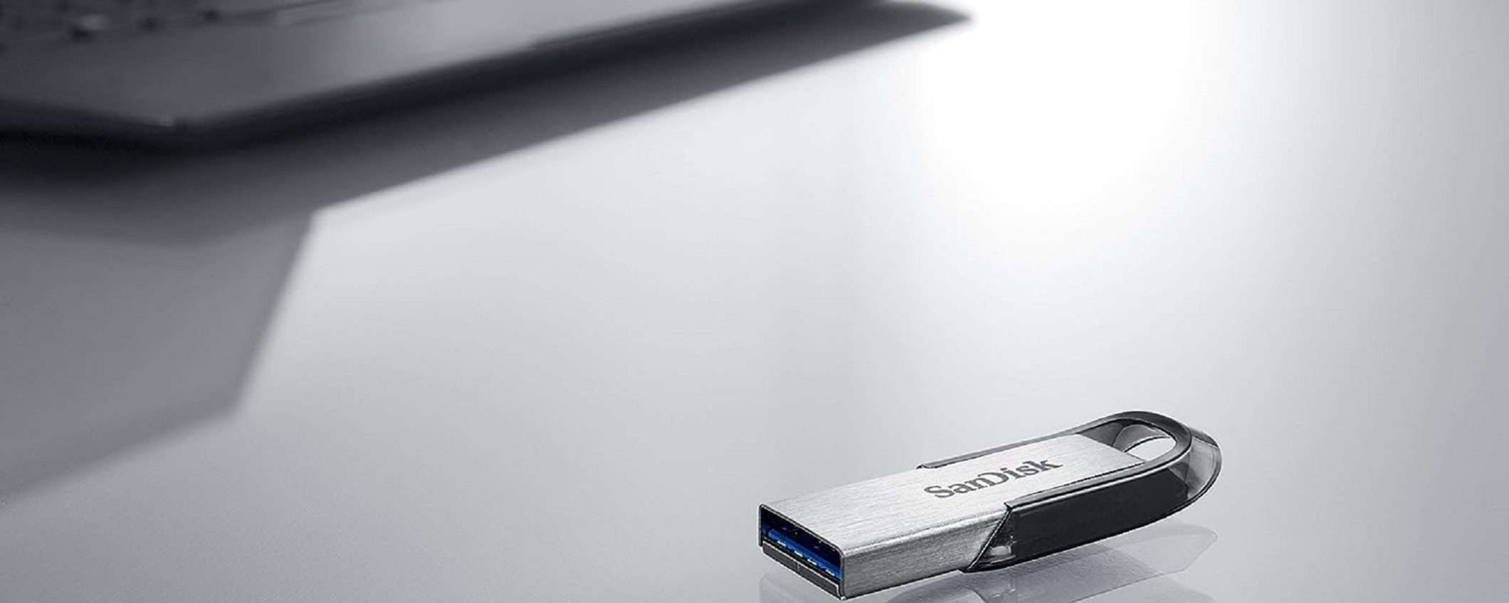 Sandisk Ultra Luxe USB 3.0 da 256GB scontata del 50%: FOLLIA di Amazon