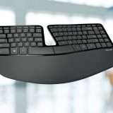 Tastiera Microsoft innovativa ed ergonomica: scoprila in OFFERTA
