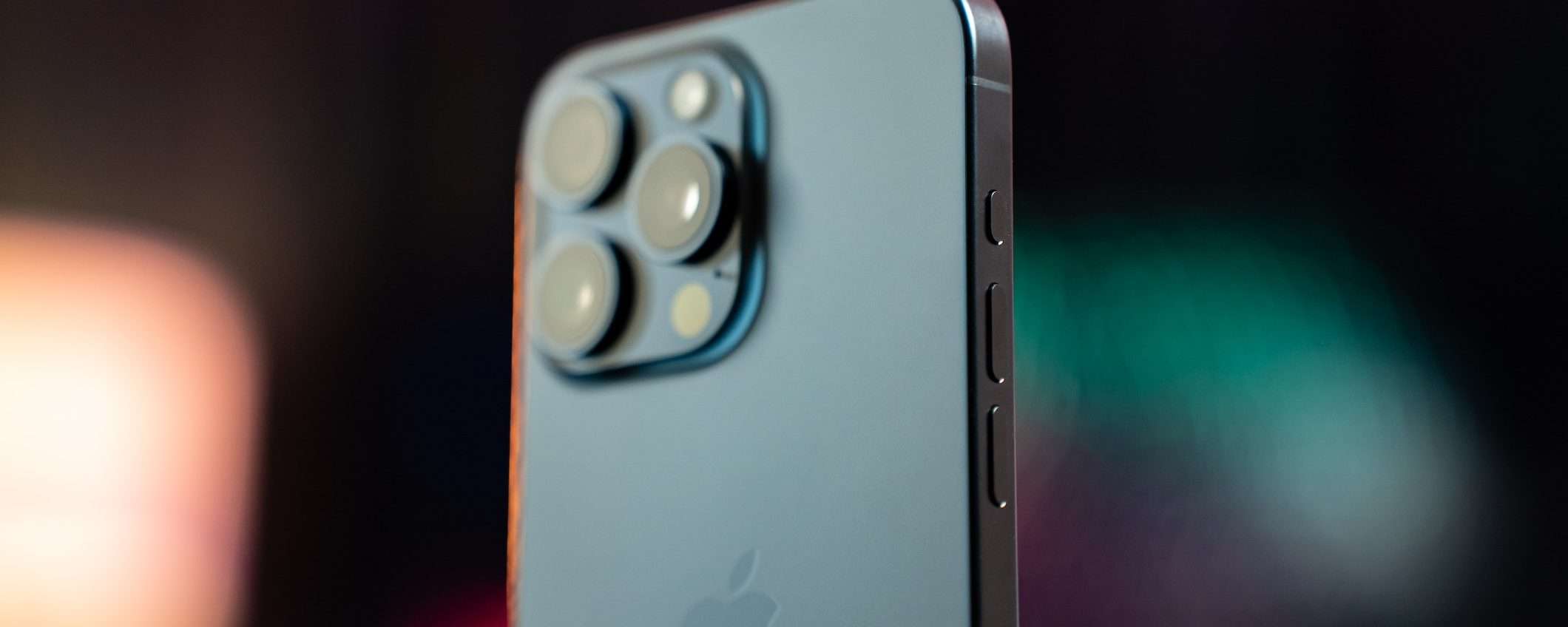 iPhone 15 Pro Max: produrlo costa 40$ in più del predecessore