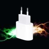 Caricatore Apple Originale 20W sotto i 20€ su Unieuro