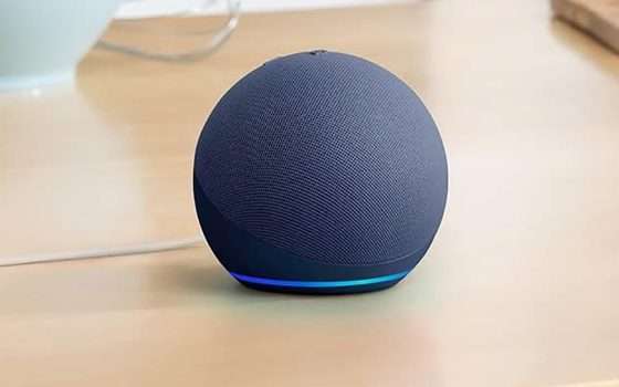 Echo Dot a 21 euro: -54% sullo speaker con Alexa