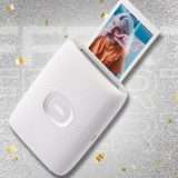 Stampa foto al VOLO con Fujifilm: così piccola da essere tascabile