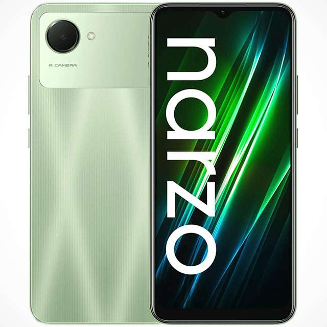 Lo smartphone realme Narzo 50i Prime nella colorazione Mint Green