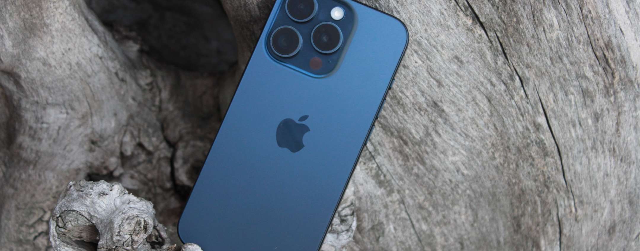 iPhone 15 mostra l’orario anche quando è scarico