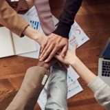 1Password è il gestore di password per i team di lavoro da provare gratis
