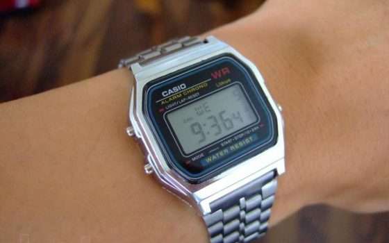 Orologio Casio Vintage con cinturino in acciaio a soli 19€ su eBay (-59%)
