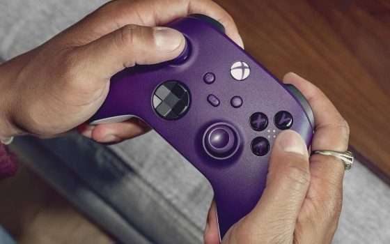 Controller Wireless Xbox nella stupenda colorazione Viola astrale scontato del 23%
