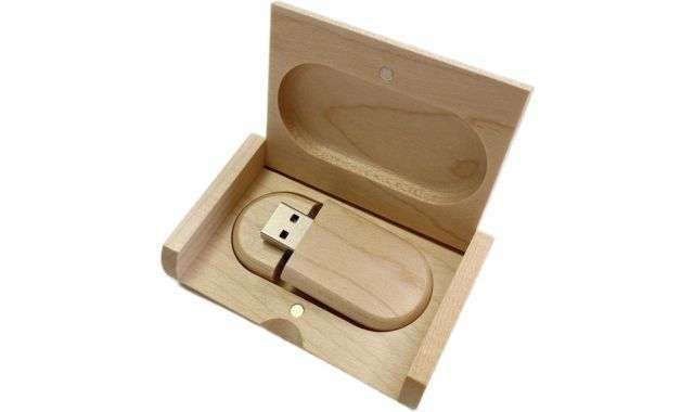Chiavetta USB legno acero
