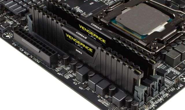 Corsair Vengeance RAM DDR4 LPX