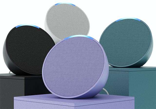 Le diverse colorazioni dello smart speaker Echo Pop con Alexa
