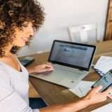 Senza canone e con prelievi gratuiti: è il conto SelfyConto di Banca Mediolanum