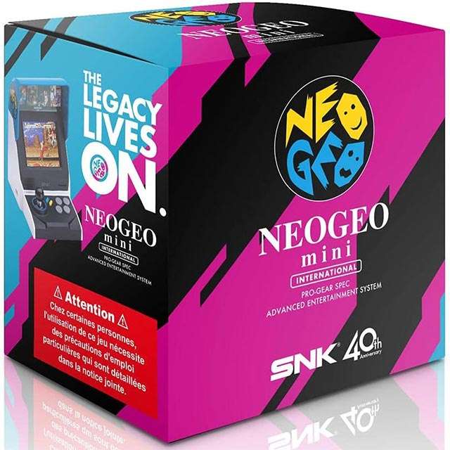 NEOGEO Mini: la versione portatile della piattaforma di gaming con 40 giochi inclusi