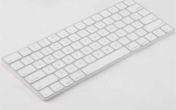 Apple Magic Keyboard: il regalo di Natale ideale a soli 85€