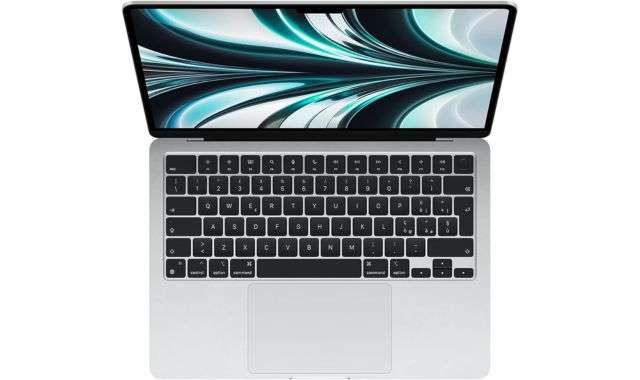 MacBook Air M2 Silver