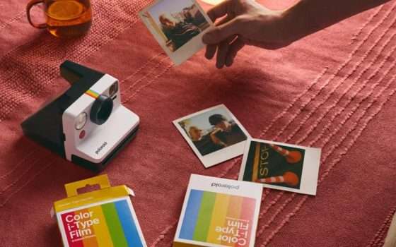 Fotocamera Istantanea Polaroid Now Gen 2 al 25% di SCONTO