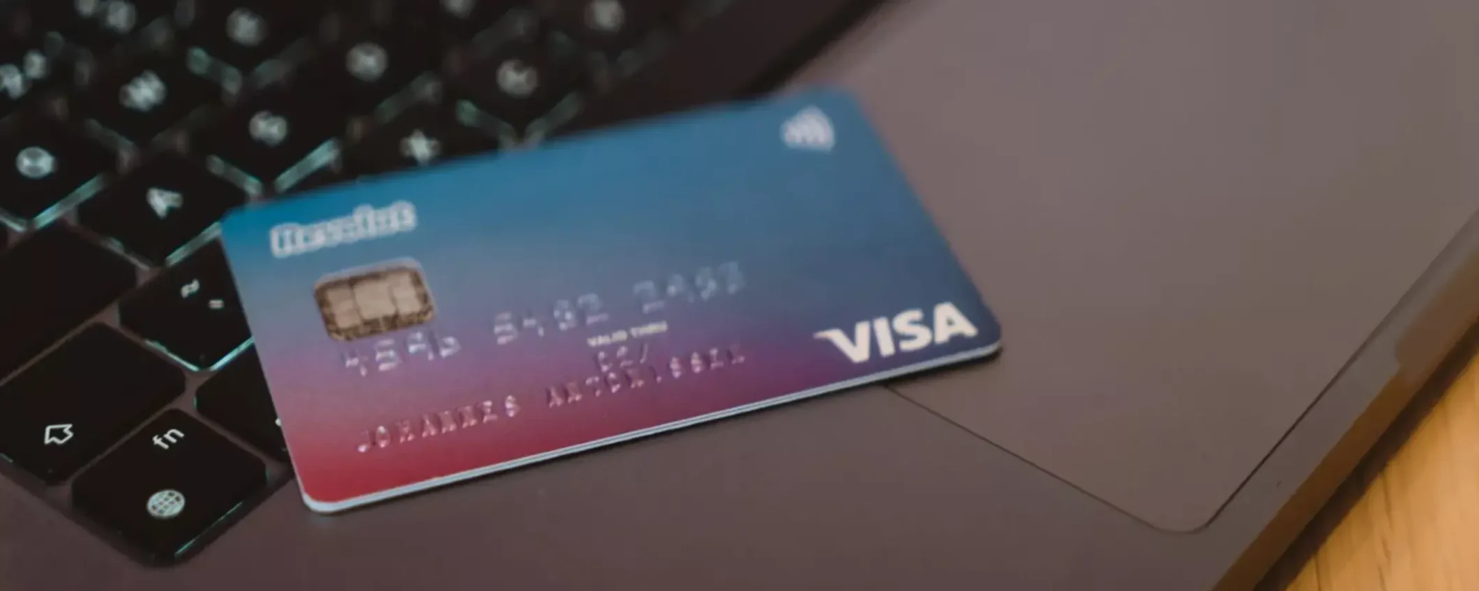 Trasferimenti senza limiti con Revolut Premium: invia denaro a chiunque in pochi clic