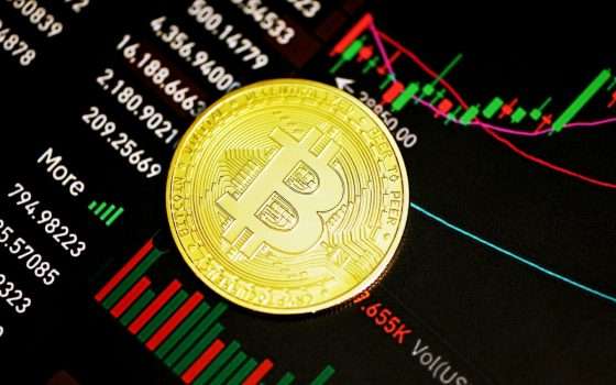 Halving Bitcoin: il mercato delle criptovalute corre, ecco la migliore piattaforma con cui iniziare