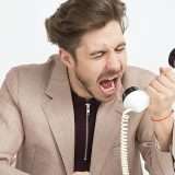 USA, stop alle chiamate automatiche con voci AI: sono frode