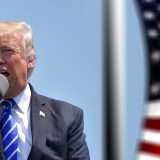 Padre di Trump resuscitato dall'AI, lo attacca prima delle elezioni