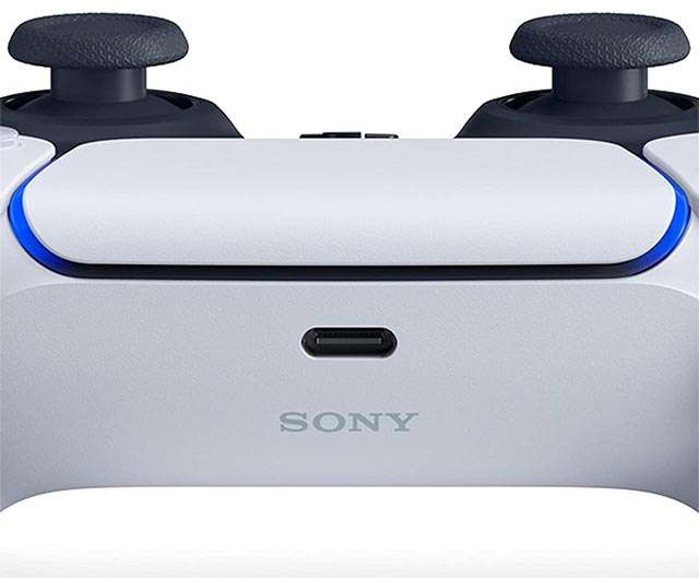 DualSense, il controller wireless ufficiale di Sony per PS5