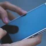 Hacker clonano le impronte digitali dallo swipe sullo schermo