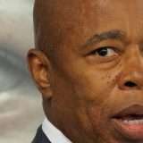 La città di New York denuncia i social network: rovinano i giovani