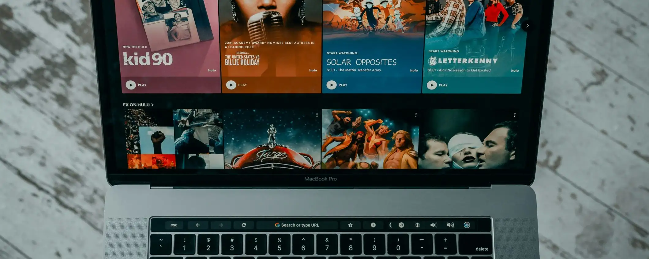 Le Migliori Alternative a Netflix 2024 (Gratis e a Pagamento)