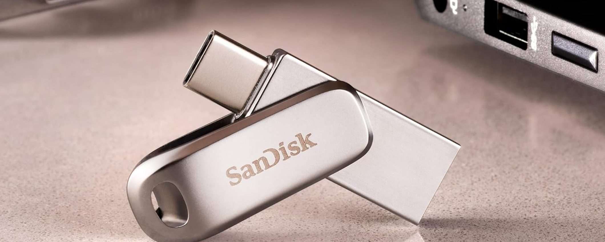 USB 2-in-1 Ultra Dual Drive Luxe di SanDisk da 64GB scontata del 40%