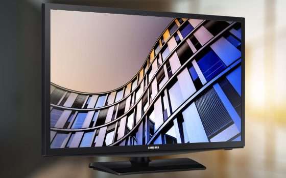Piccola smart TV Samsung 24
