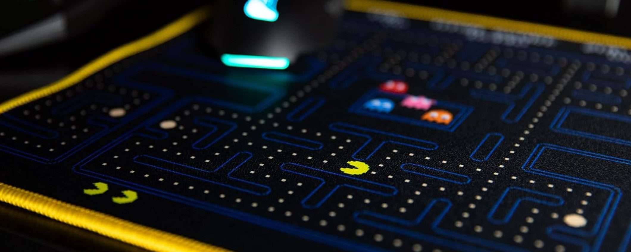 Il tappetino da gaming di Pac-Man in offerta è il regalo che non sapevi di volere
